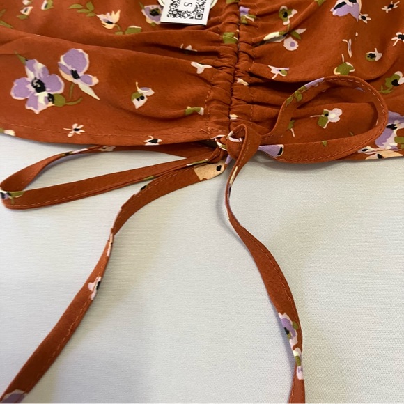 Sanctuary NWT Brown Small Floral Crop Top, Puff Sleeves - Picture 6 of 15